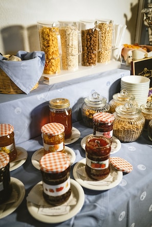 Petit déjeuner buffet compris tous les jours
