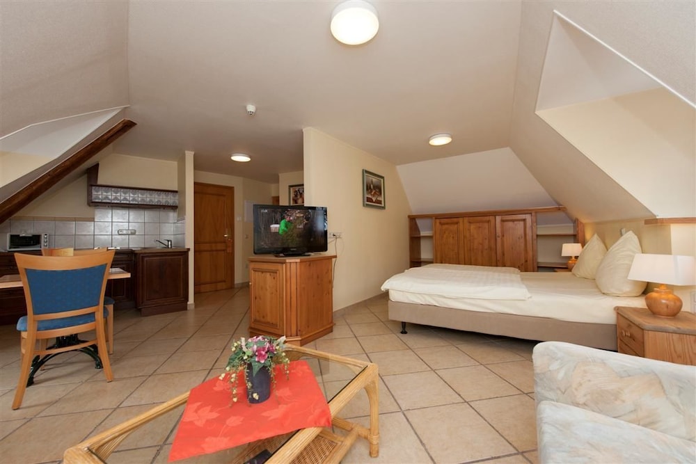 Logis Hotel-Restaurant Petry by null