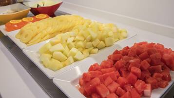 Daily buffet breakfast for a fee