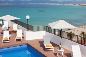 4 piscinas al aire libre, sombrillas, tumbonas