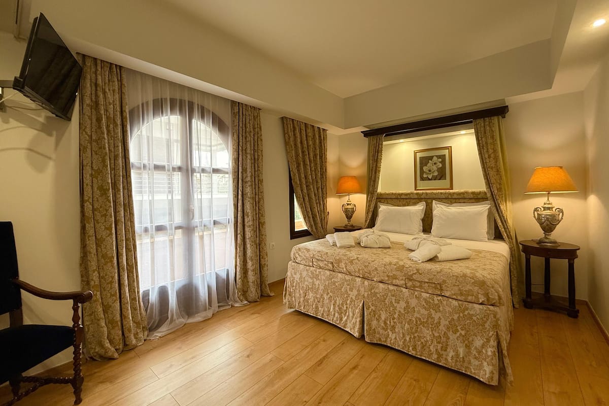 Suite Junior | 1 chambre, literie de qualité, couette en duvet, minibar