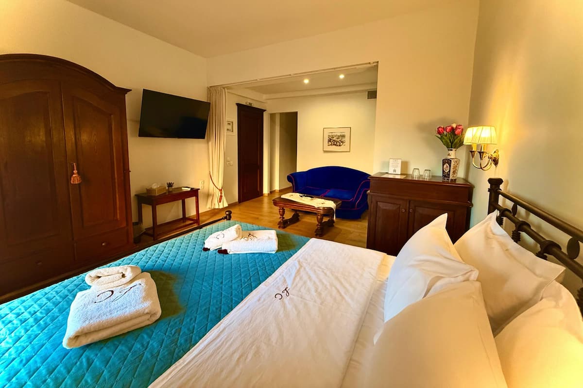 Apartemen Comfort | Seprai premium, selimut bulu angsa, minibar, dan Wi-Fi gratis