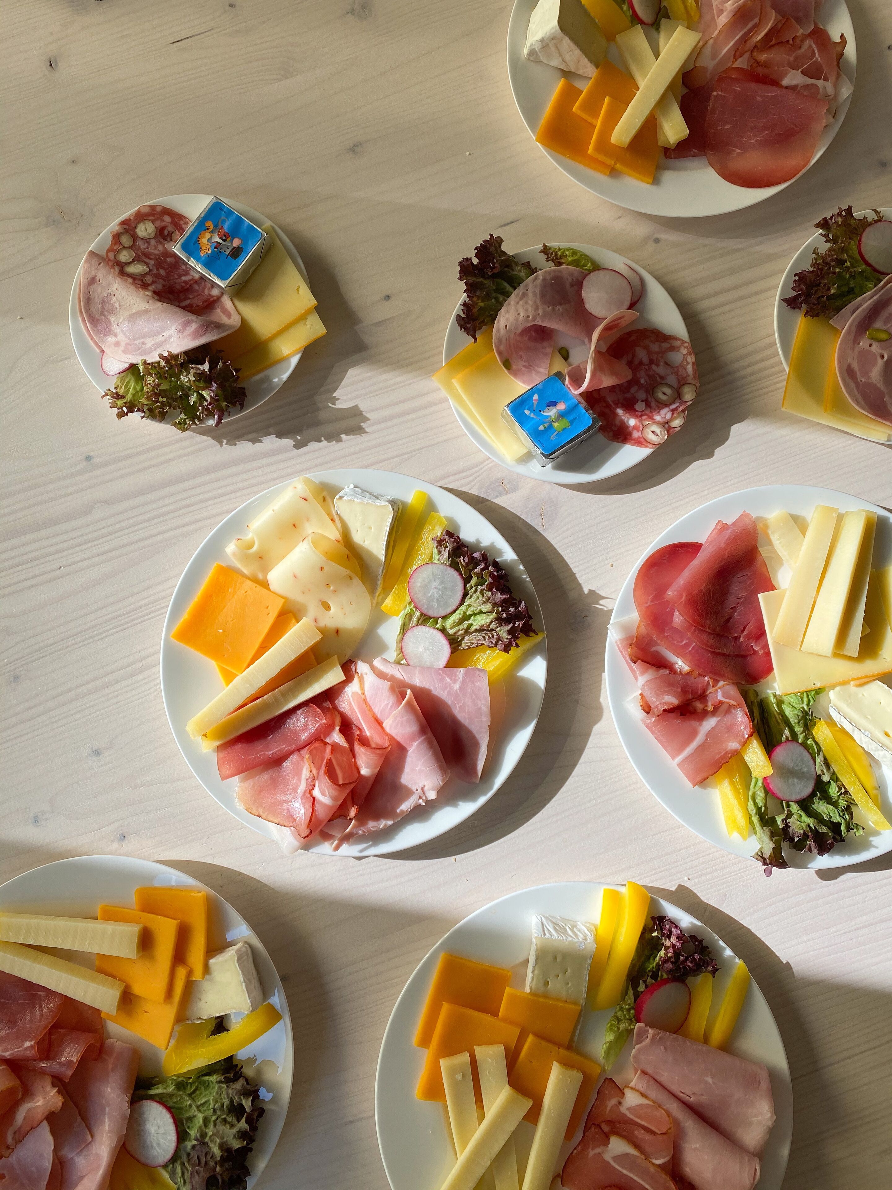 daily buffet breakfast (eur 12.90 per person)