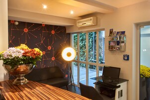 Sala de estar en el lobby