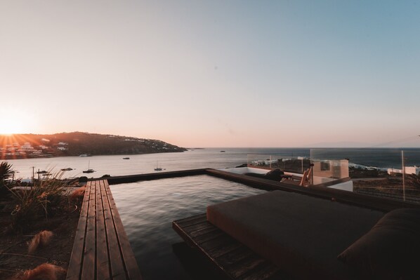 Ananea Suite Private Pool & Panoramic Sea View