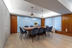 Meeting facility - Queen Olga (Thessaloniki)