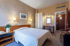 Standard Double Room Single Use, Balcony, City View | Minibar, in-room safe, desk, blackout drapes - Queen Olga (Thessaloniki)