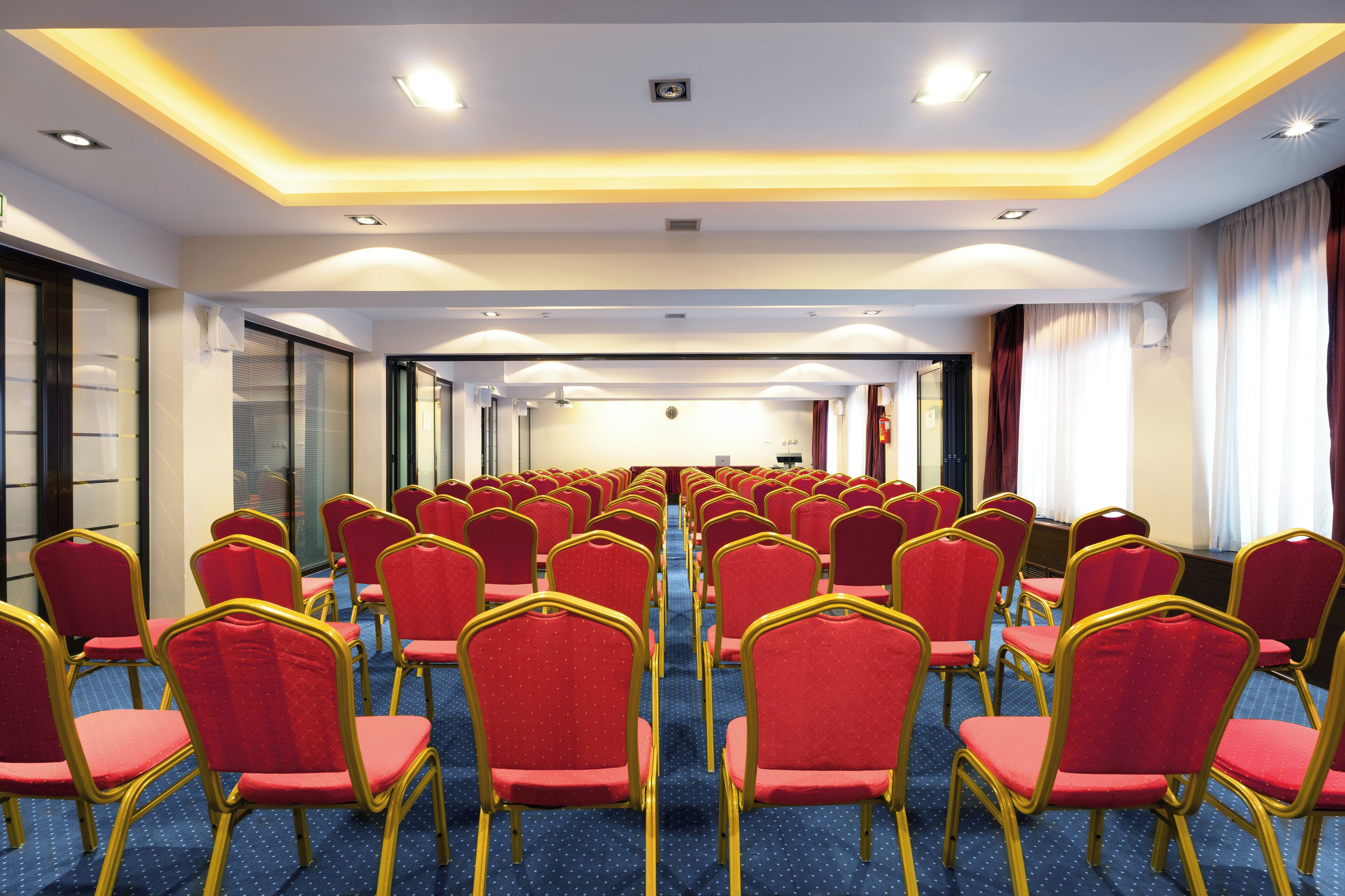 Photo - Queen Olga Hotel