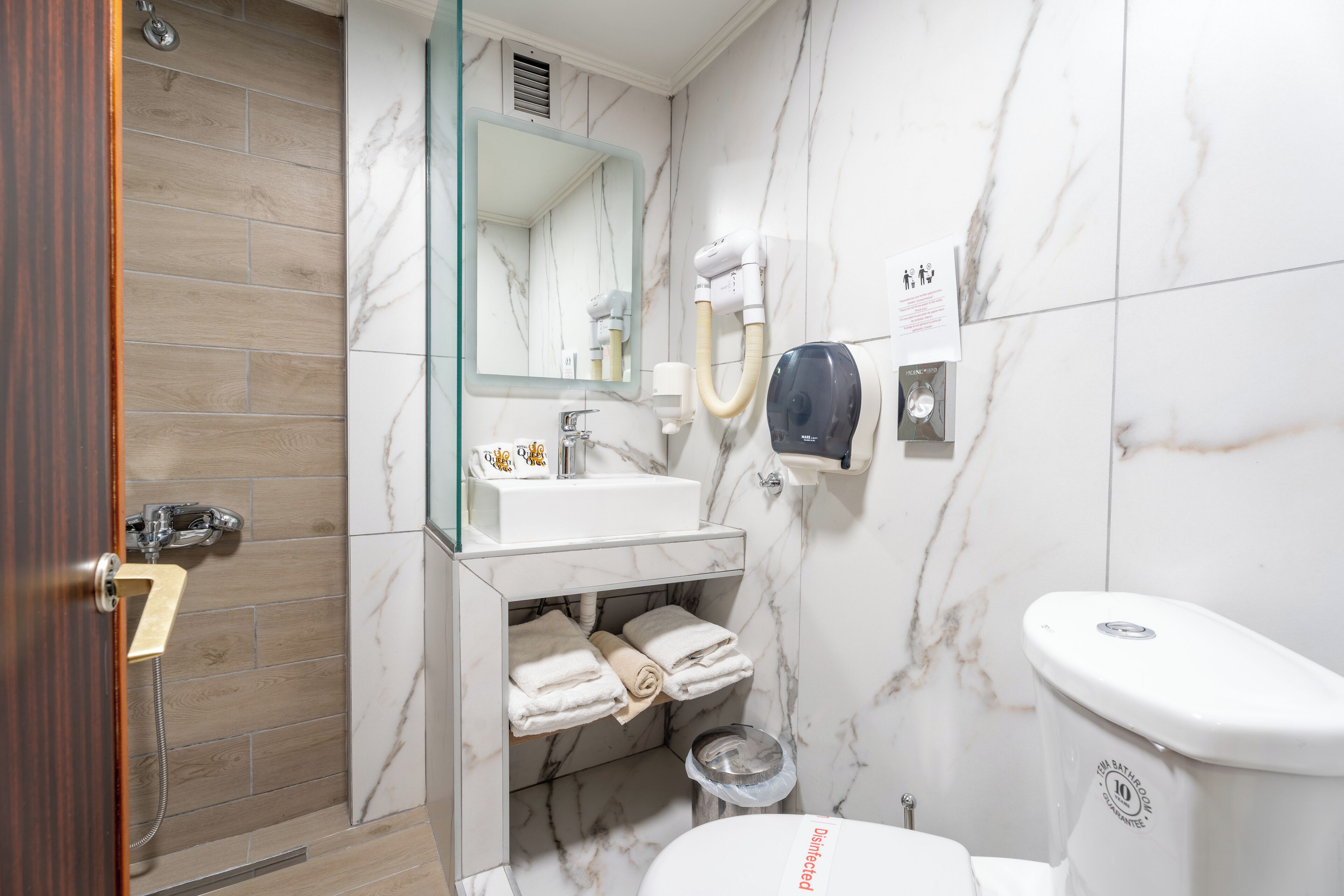 Photo - Queen Olga Hotel