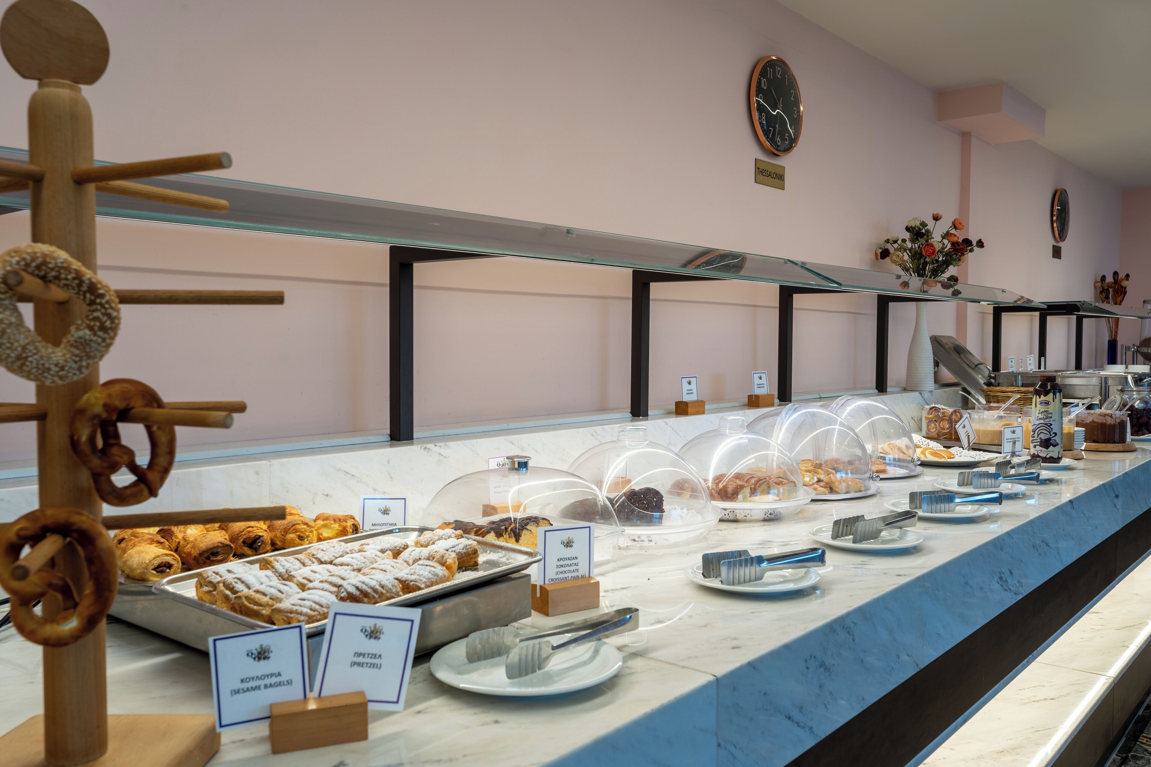 Photo - Queen Olga Hotel