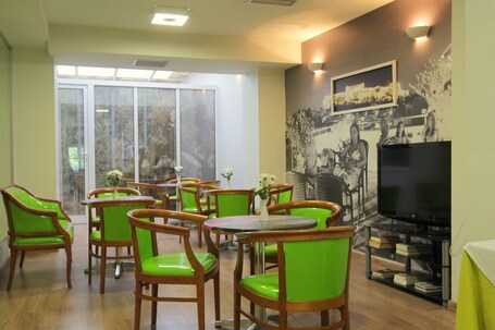 Attalos Hotel - Image 59