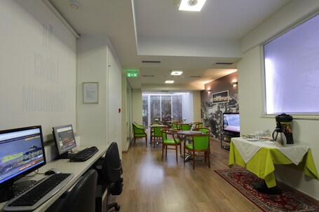 Attalos Hotel - Image 11