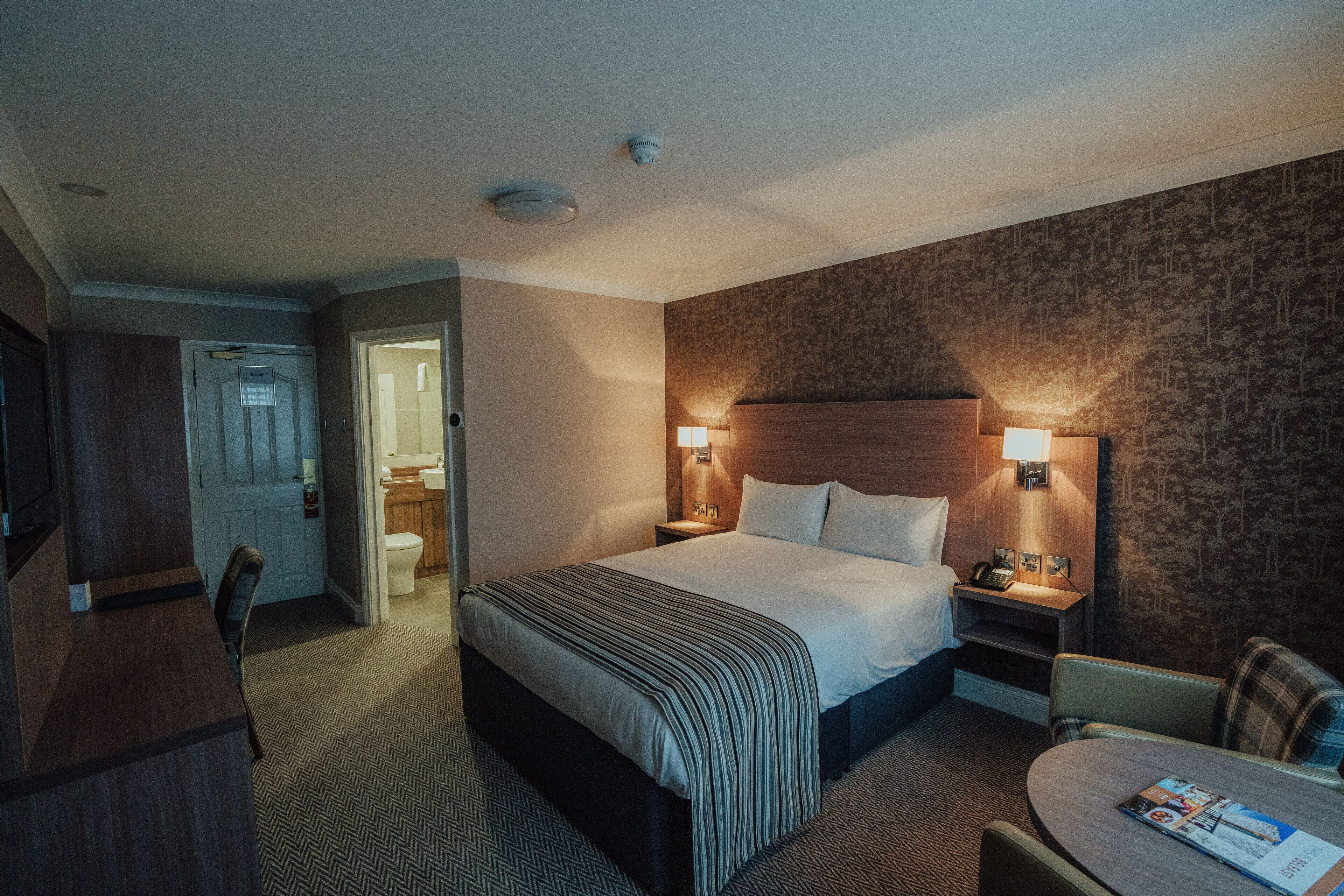 Desk, iron/ironing board, cots/infant beds, free WiFi