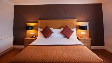 Desk, iron/ironing board, cots/infant beds, free WiFi