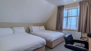 Family Studio Suite | 1 bedroom, desk, iron/ironing board, free WiFi