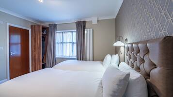 华丽双床房 | 1 多间卧室、办公桌、熨斗/熨衣板、免费 WiFi