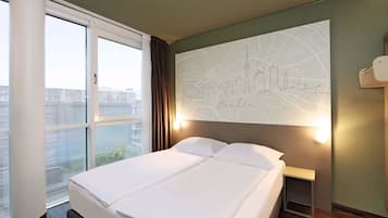 Double Room | Soundproofing, WiFi (free), bed sheets