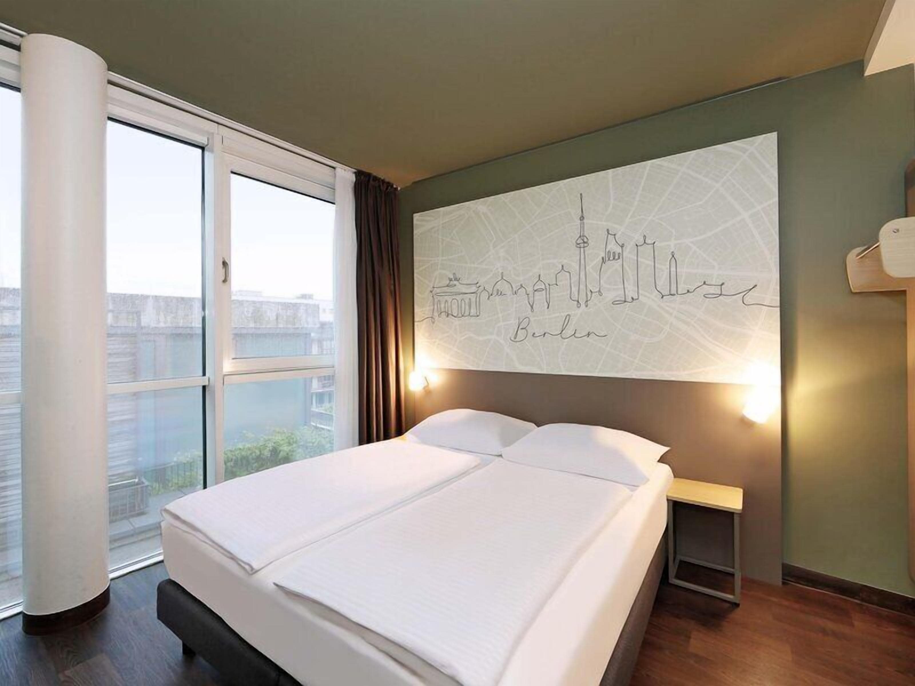 Soundproofing, WiFi (free), bed sheets