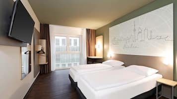 Soundproofing, free WiFi, bed sheets