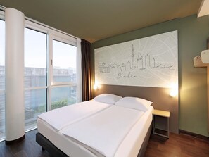 Double Room | Soundproofing, free WiFi, bed sheets - B&B HOTEL Berlin-Mitte (Berlin)