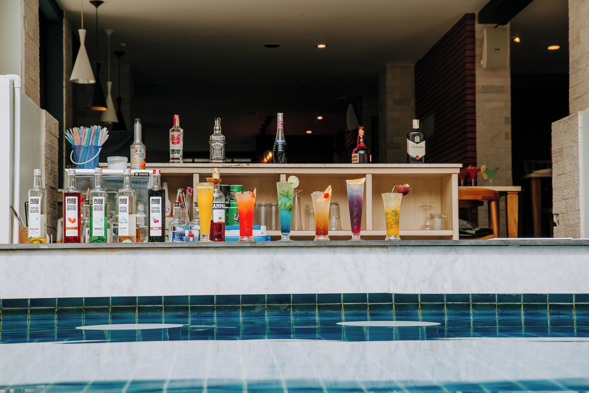 Bar ved bassenget