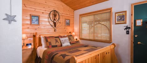 Standard Cabin, 1 Queen Bed, Non Smoking (True West) | Individually furnished, desk, laptop workspace, iron/ironing board