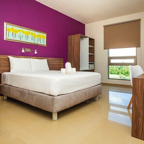 Ropa de cama de alta calidad y escritorio 