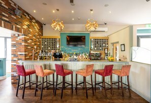 Bar (on property) - The Inn Boutique (St. Helier)