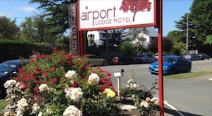 Exterior - Airport Lodge Motel (Christchurch)