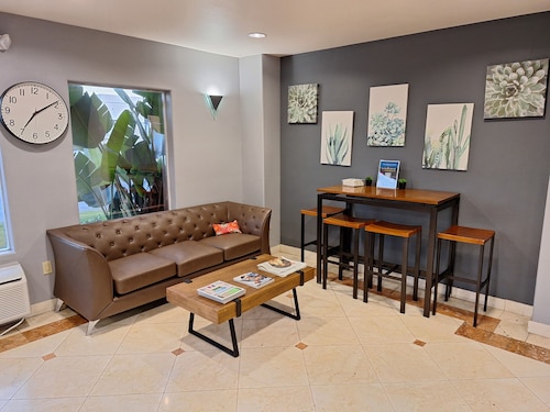 Portofino Inn Burbank