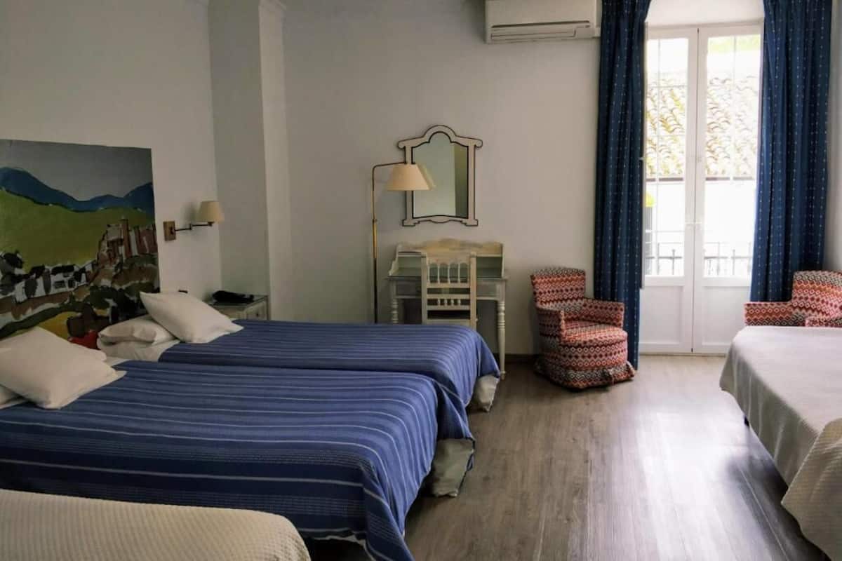 In-room safe, desk, soundproofing, iron/ironing board (on request)