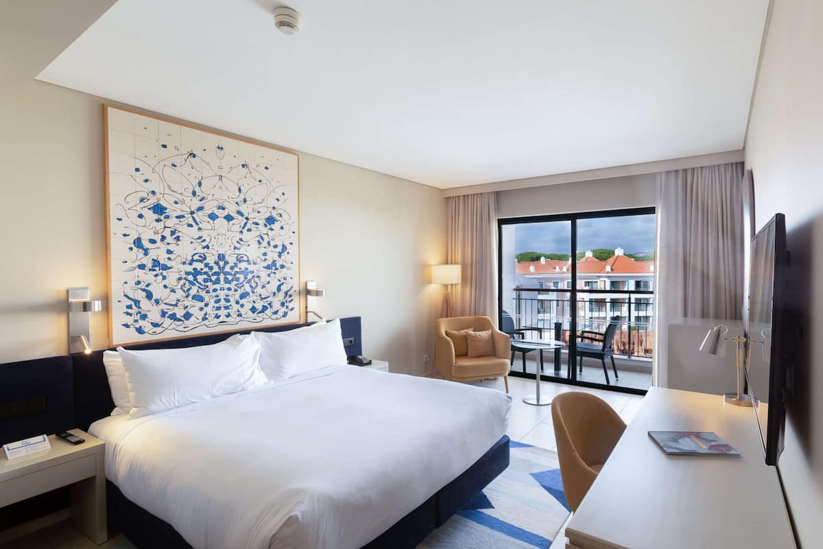 Premium bedding, memory-foam beds, minibar, in-room safe