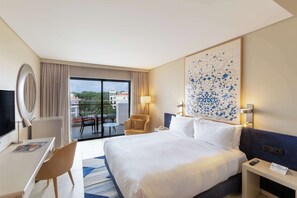 Premium bedding, memory foam beds, minibar, in-room safe