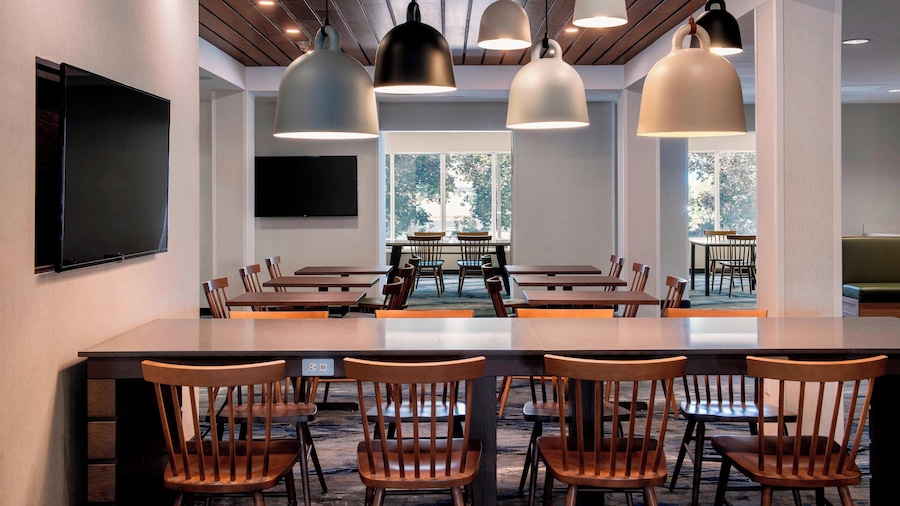 Fairfield Inn and Suites by Marriott Kelowna