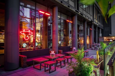 DoubleTree by Hilton Manchester - Piccadilly