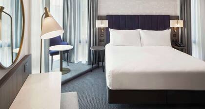 DoubleTree by Hilton Manchester - Piccadilly