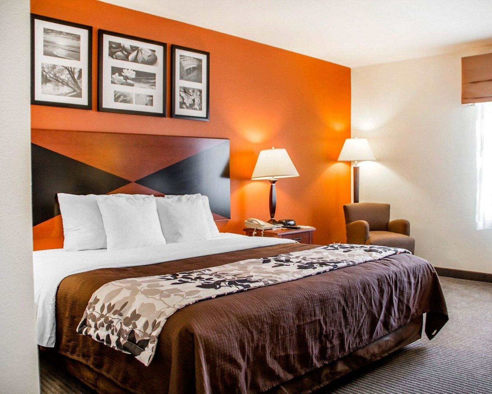 In-room safe, desk, iron/ironing board, free cribs/infant beds