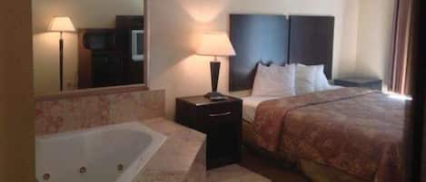 Escritorio y espacio para trabajar con laptop