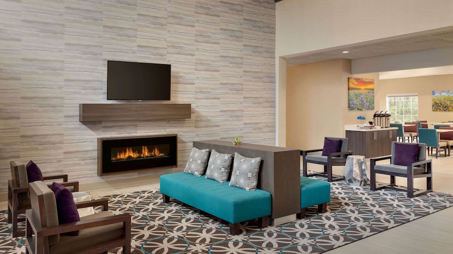 La Quinta Inn & Suites by Wyndham I-20 Longview South