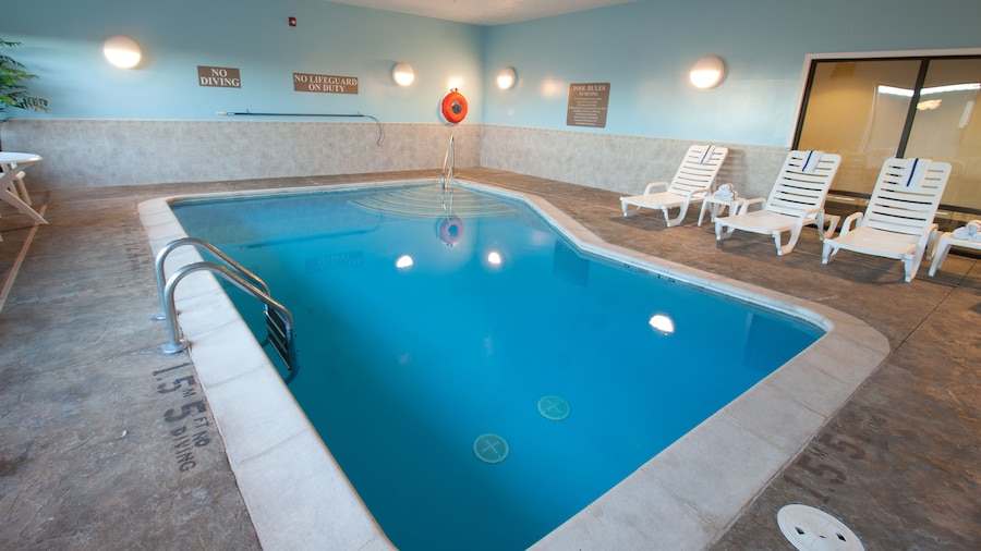 Comfort Suites Speedway - Kansas City