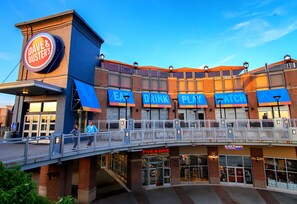 Point of interest - Comfort Suites Speedway - Kansas City (Kansas City)