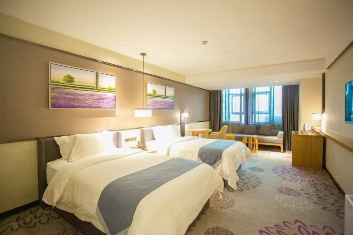 Premium bedding, down duvets, pillow-top beds, minibar