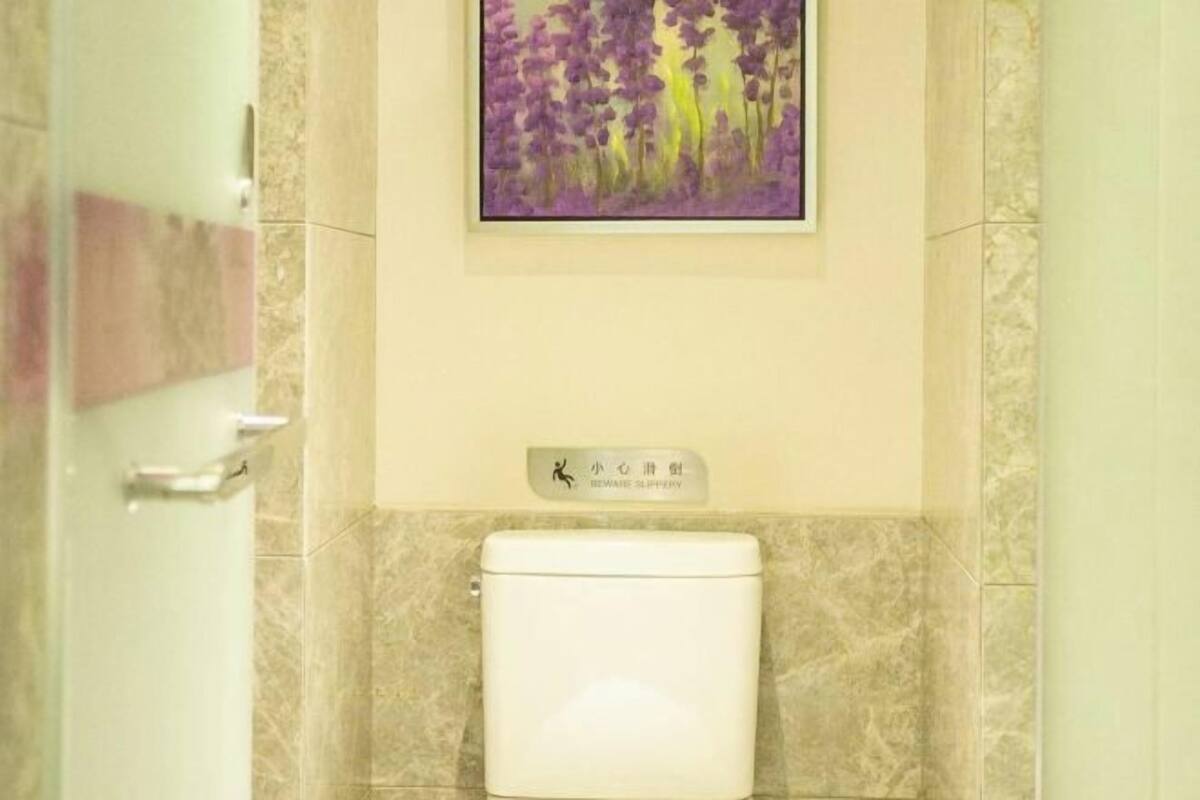 Banyo | Duş/küvet kombinasyonu, derin küvet, geniş duş başlığı