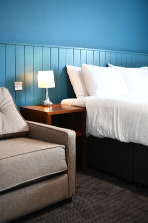 Family Room, 1 Double Bed with Sofa bed | Desk, free WiFi