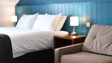 Family Room, 1 Double Bed with Sofa bed | Desk, free WiFi