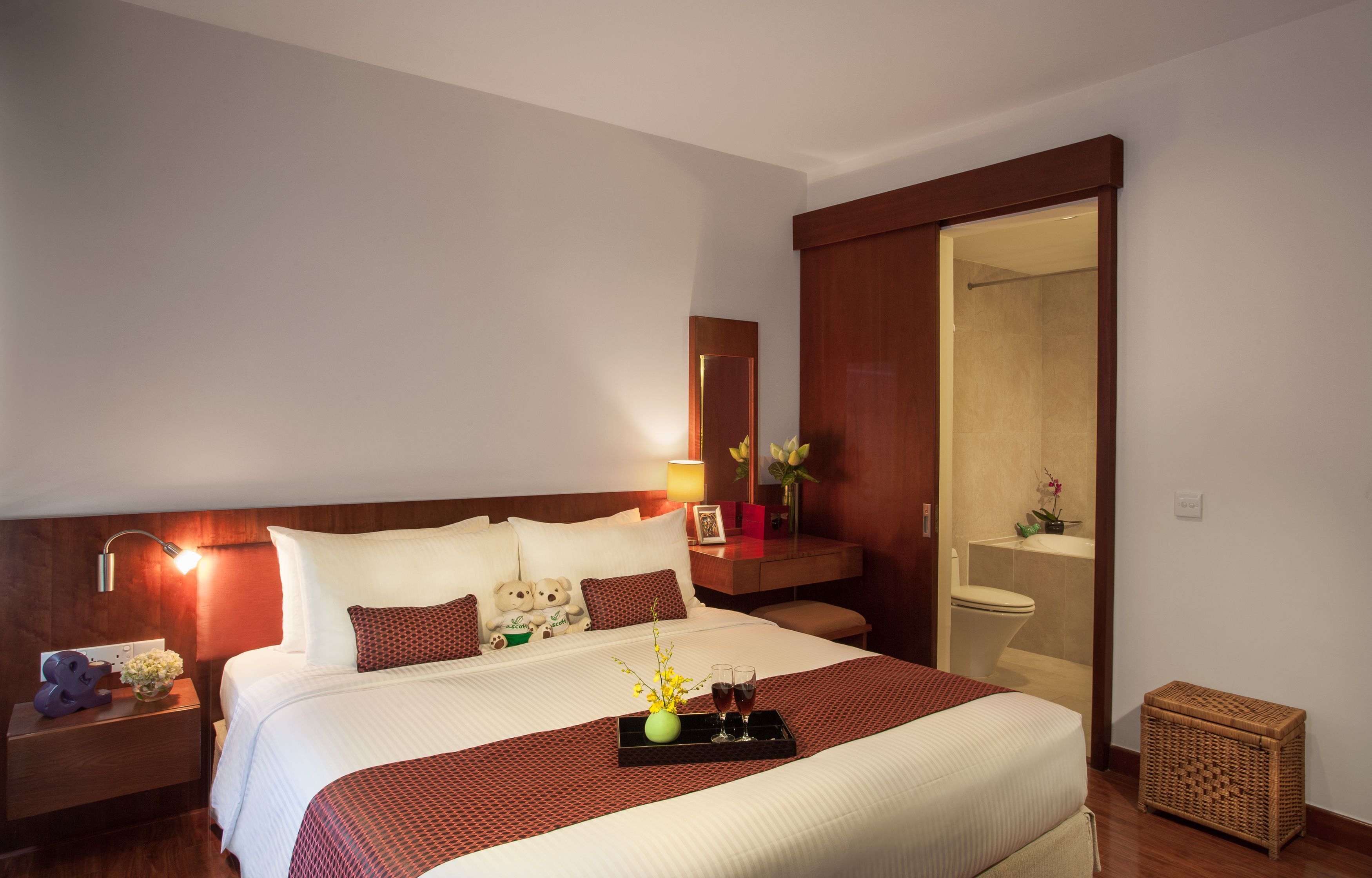 1 bedroom, in-room safe, desk, laptop workspace