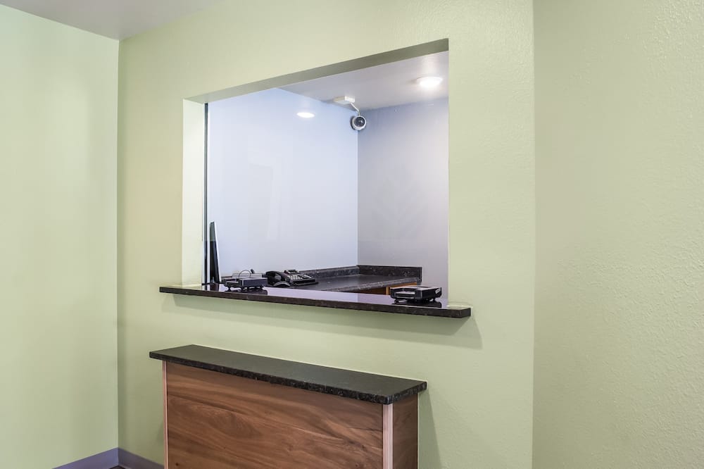 WoodSpring Suites Corpus Christi