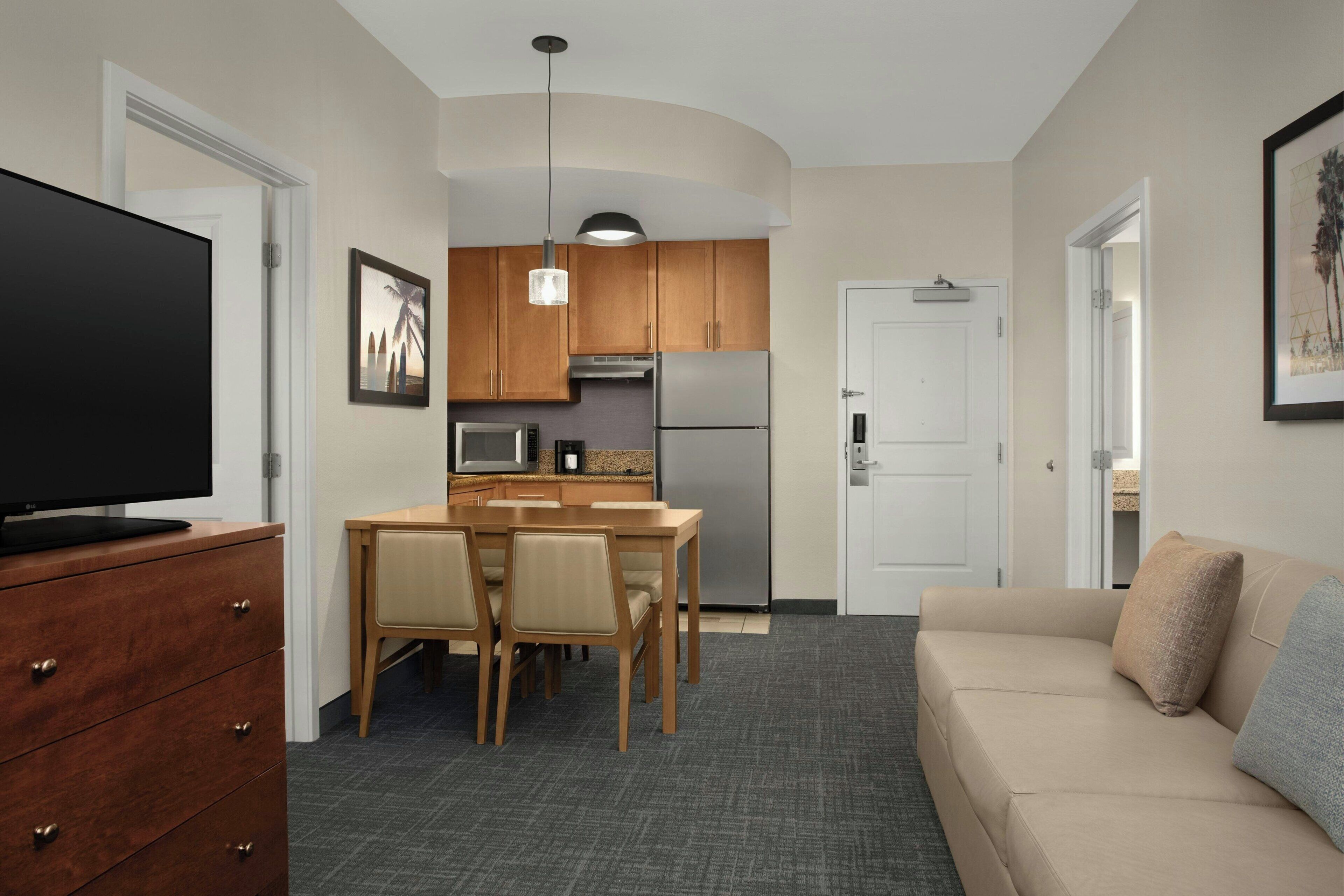 Suite, 2 Bedrooms | Premium bedding, pillowtop beds, desk, iron/ironing board