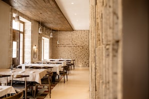 Café da manhã, almoço e jantar