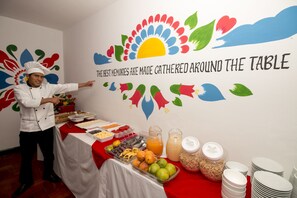 Tägliches inbegriffenes großes Frühstück